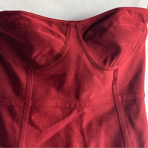 Women's NWOT Pretty Little Think Dark Red Strapless Cocktail Dress - Picture 3 of 10